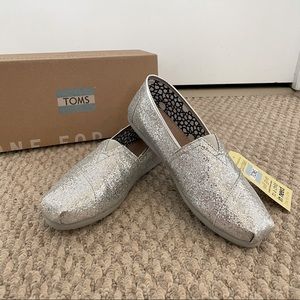 Tom’s Alpargata Glitter Canvas Classic Slip on Shoe